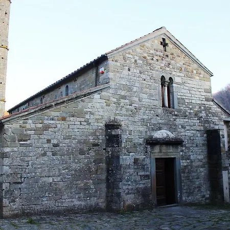 Le Apuane Holidays Country house