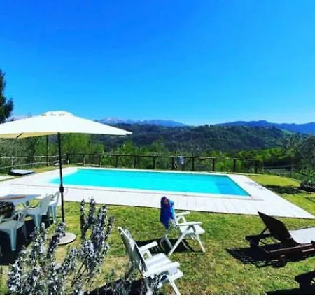 Le Apuane Holidays Country house
