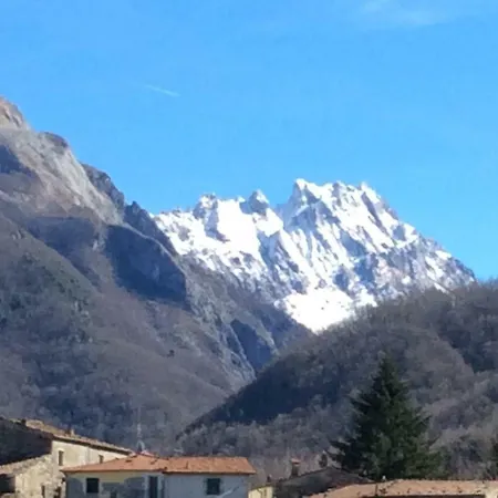 Le Apuane Holidays Mezzana (Massa and Carrara)